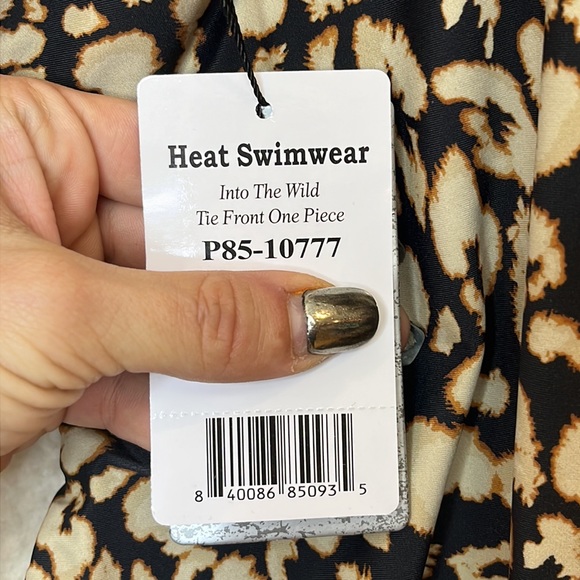 NWT Heat Into the Wild Womens Animal Print Tie Front One Piece Swimsuit 22W PLUS - Picture 3 of 9